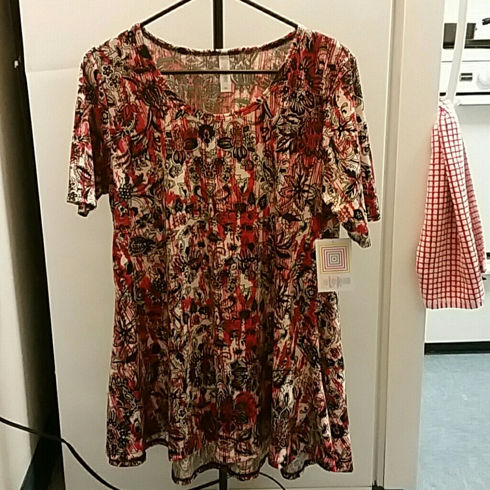 "PERFECT T" from LulaRoe