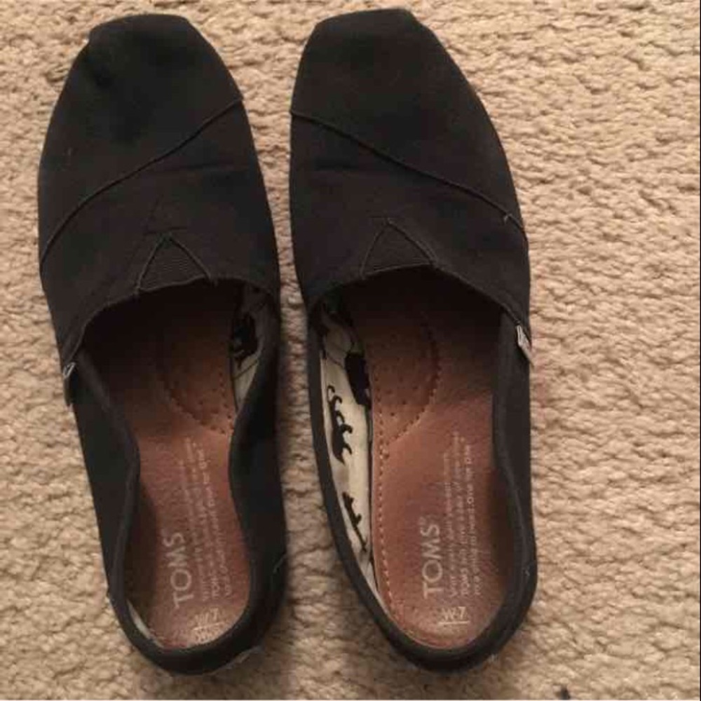 Toms