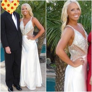 Gorgeous prom/formal dress