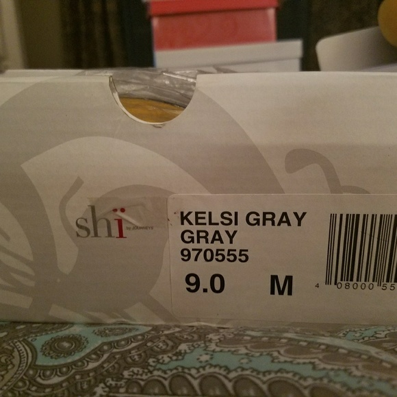 Grey ankle boot - Picture 4 of 4