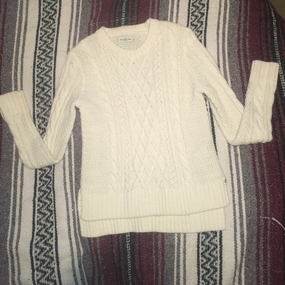 Abercrombie & Fitch Sweater