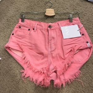 One Teaspoon Shorts - One Teaspoon Pink Bandits! BNWT size 24! One Teaspoon Shorts - One Teaspoon Pink Bandits! BNWT size 24!