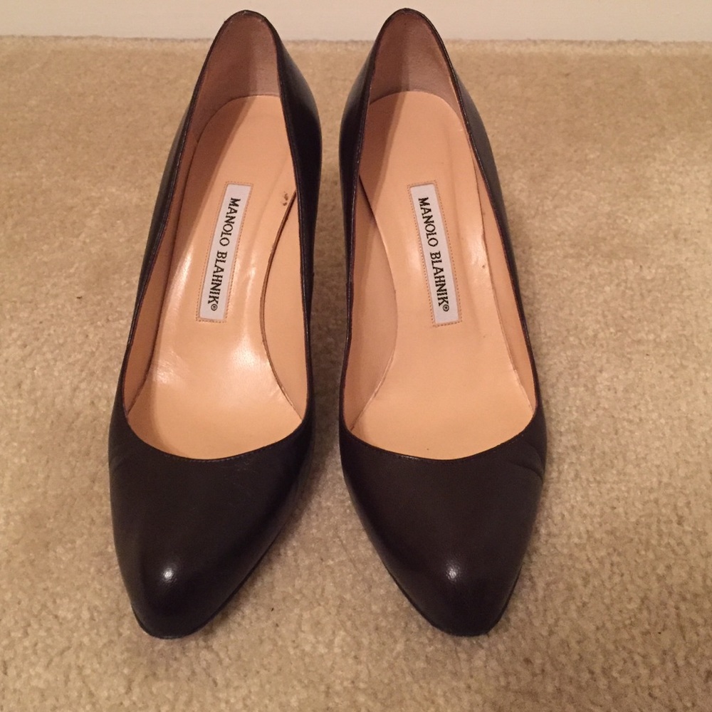 Manolo Blahnik leather pumps chocolate 7 (eu 37.5)