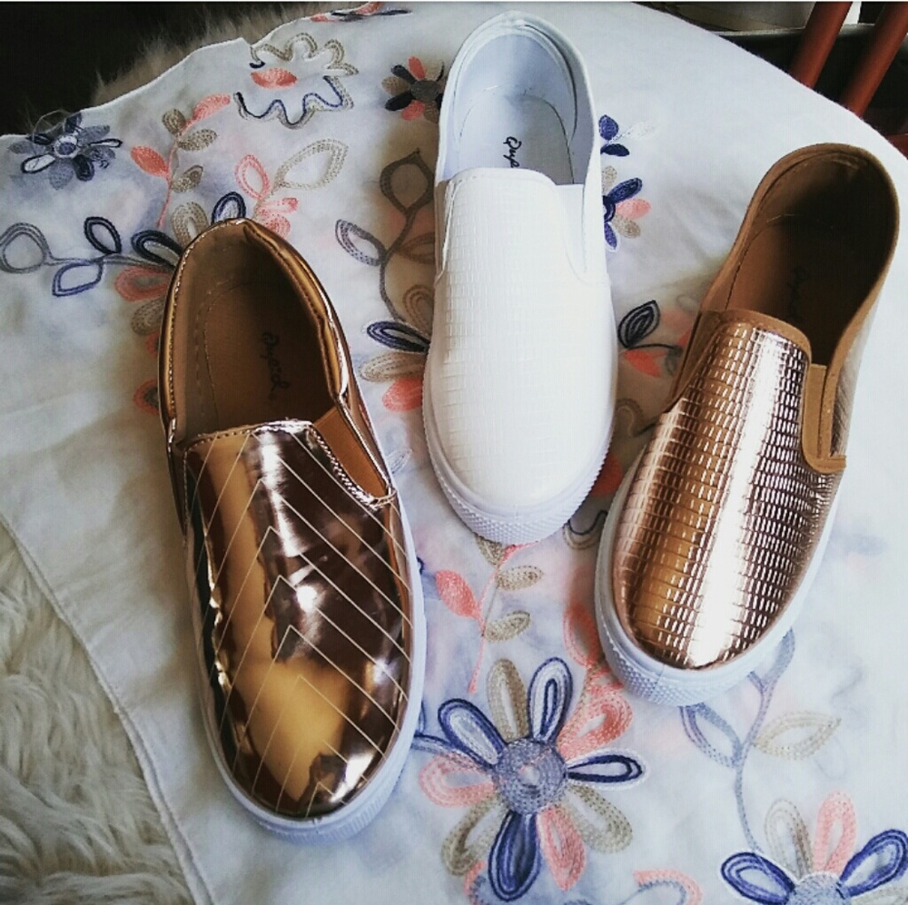 //The Jordan// Rose gold Slip on Sneaker - Picture 4 of 5