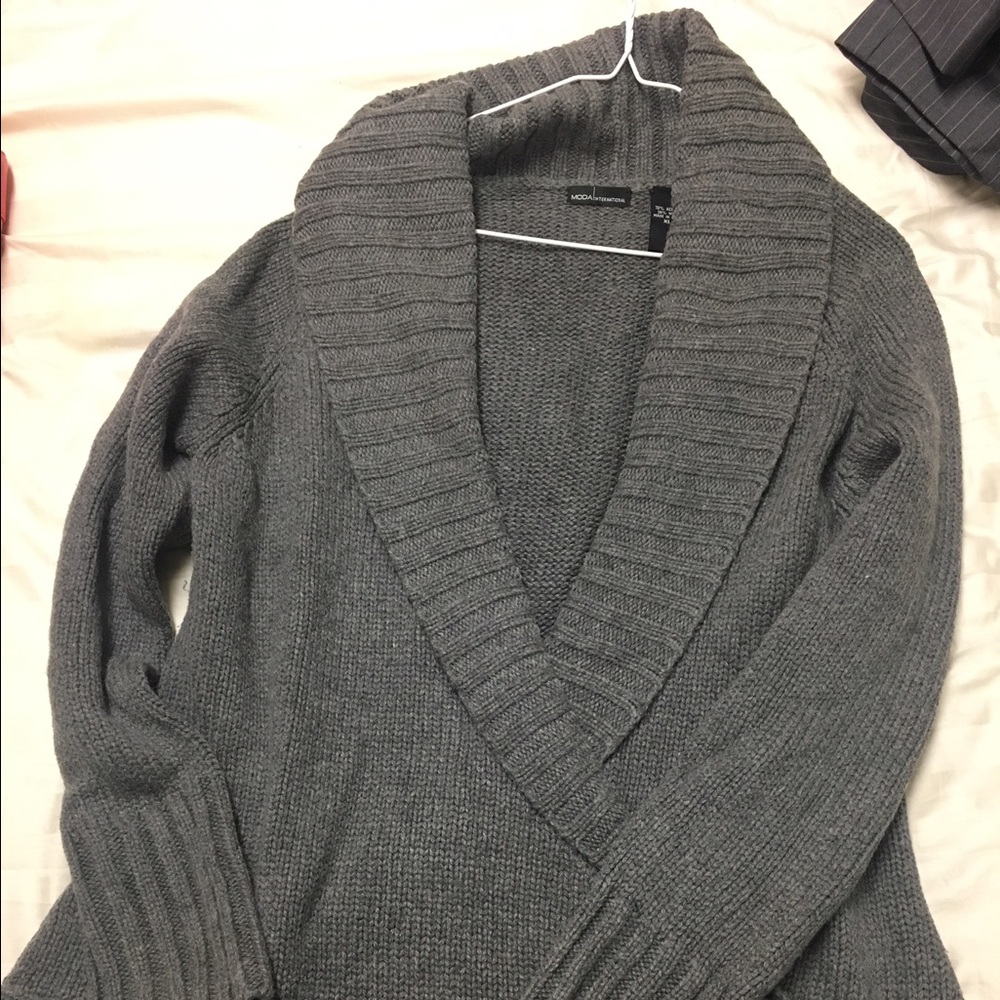 Mods international size xl sweater