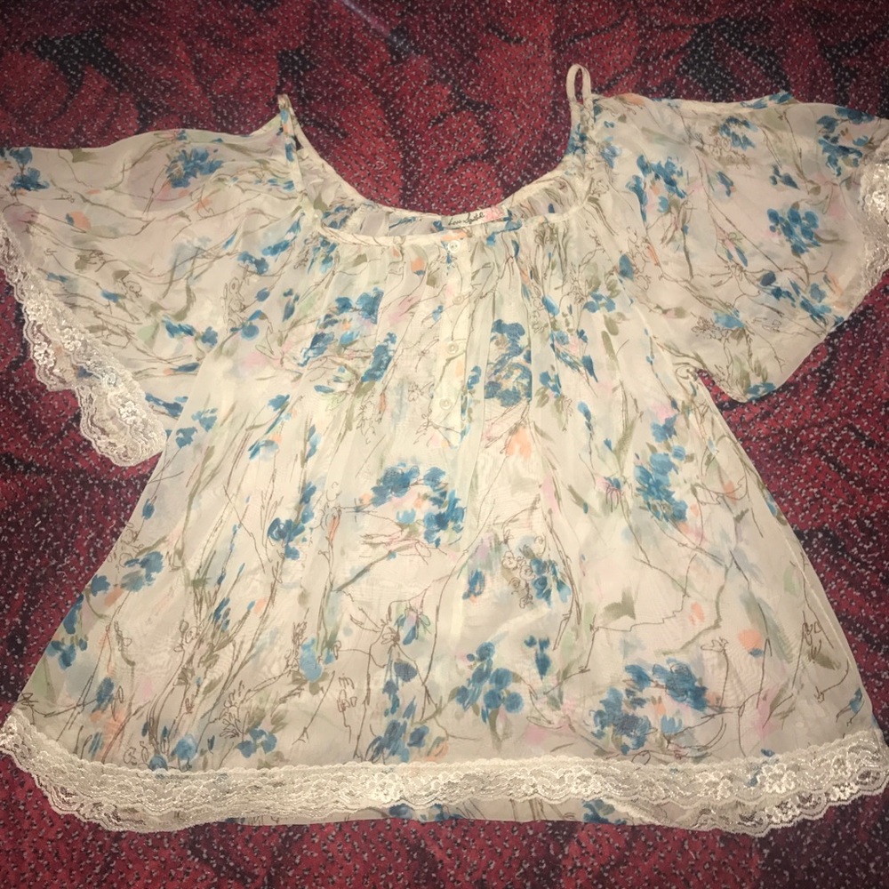 Love Squared cold shoulder top