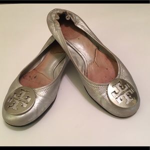 Tory Burch silver flat 7.5