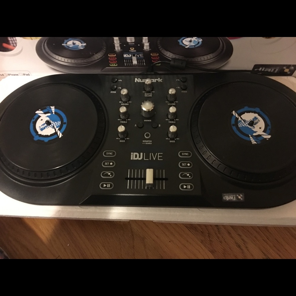IDJLIVE set - Picture 4 of 4