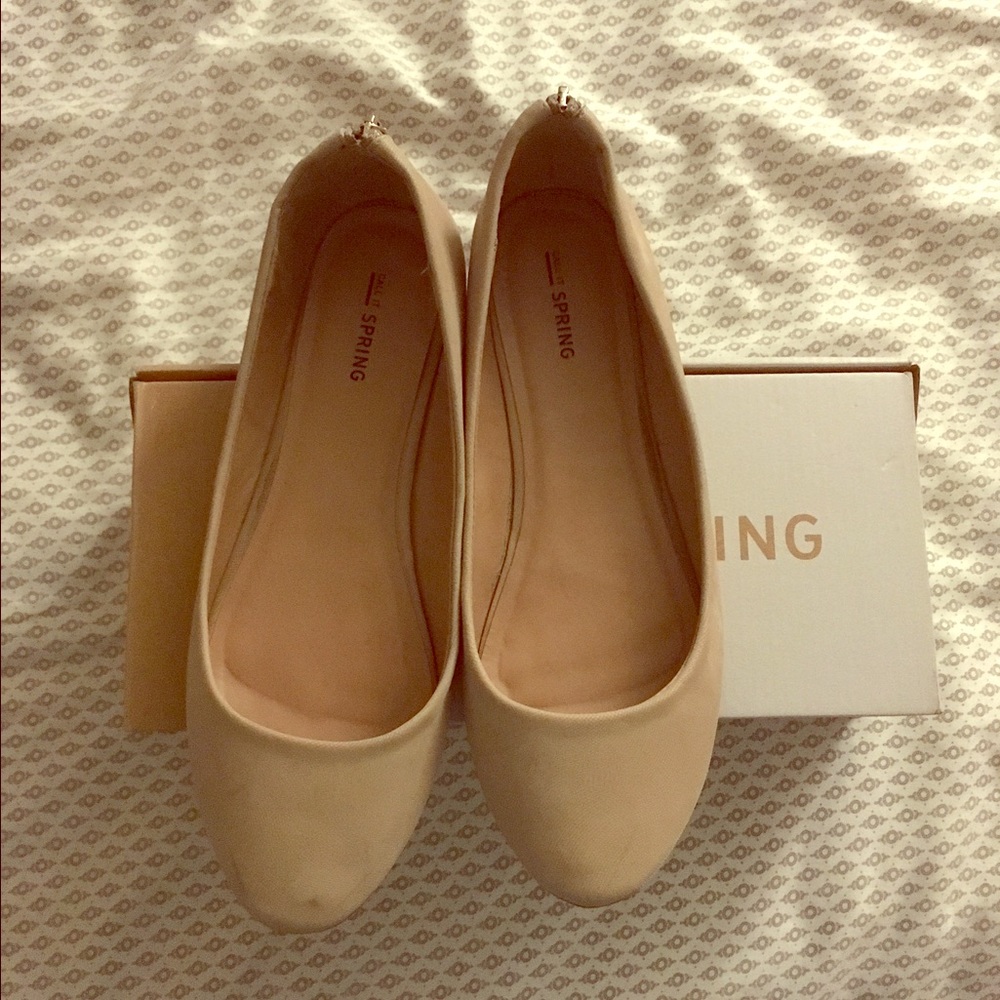Nude Flats