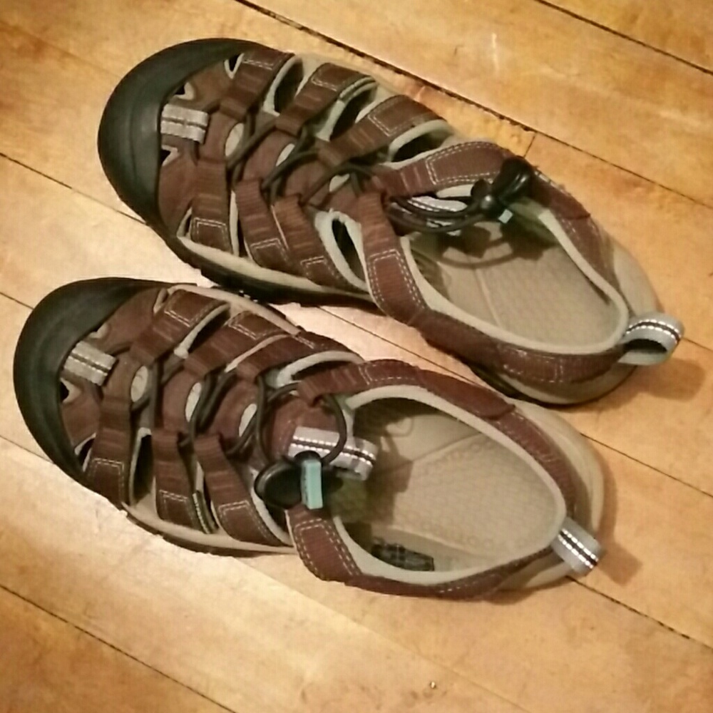 Keen Newport H2 sandals - women's 6.5