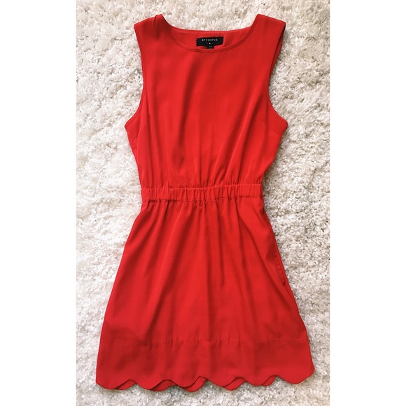 UO Red Scallop Hem Dress - Picture 4 of 5