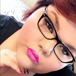 Meet your Posher, Michaela