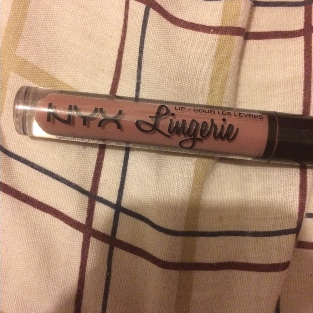 Nyx Lingerie Lipstick