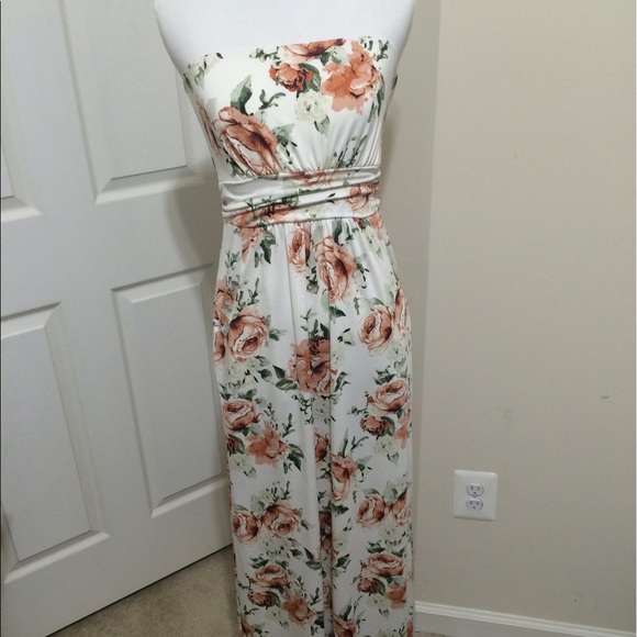 NWT Floral print maxi dress - Picture 2 of 4