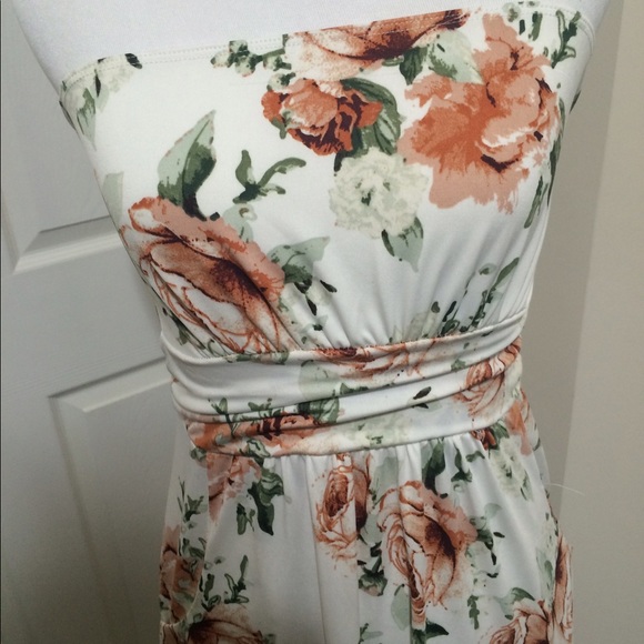 NWT Floral print maxi dress - Picture 3 of 4