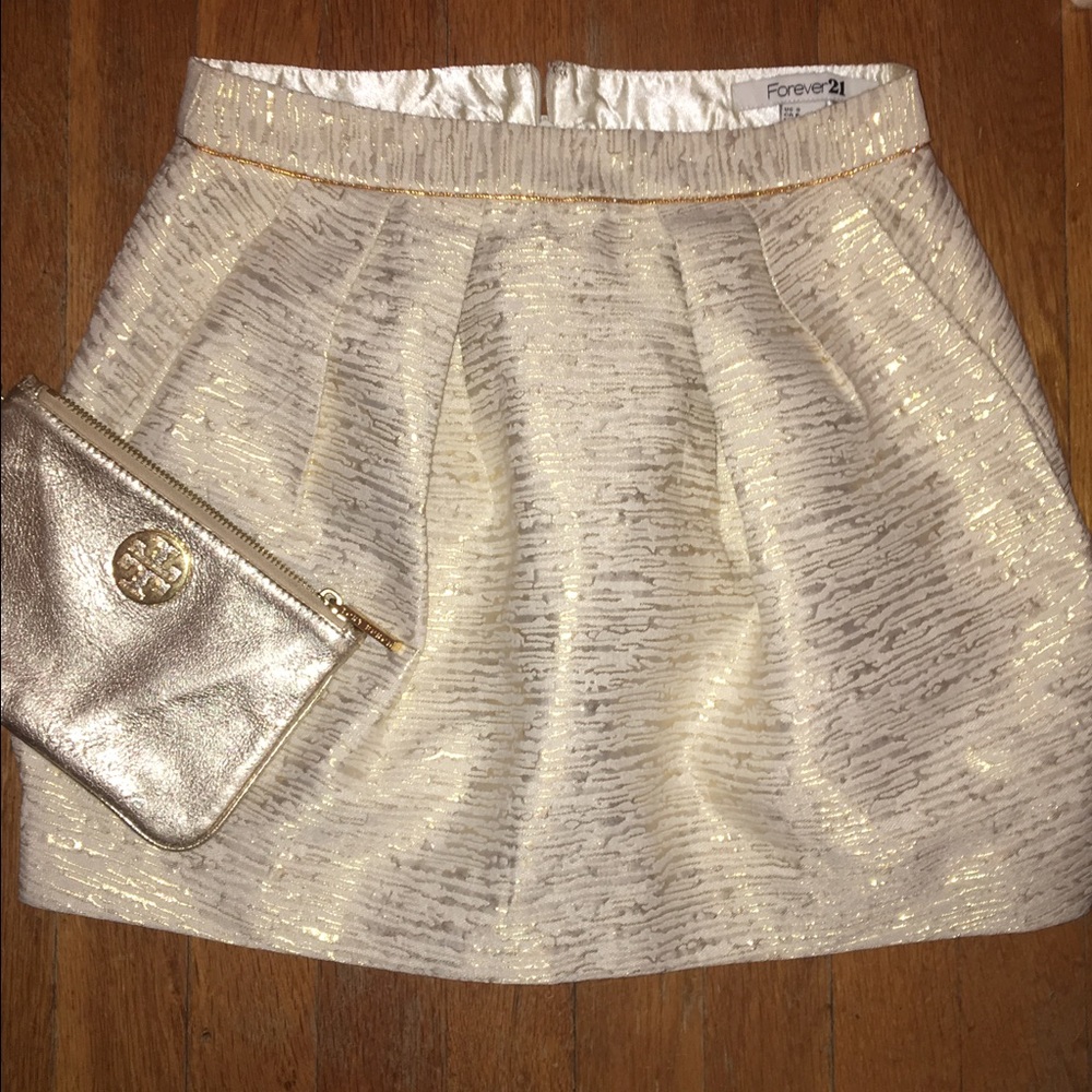 Forever 21 gold and tan skirt