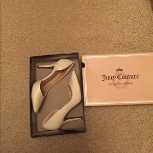 Size 8.5 white Juicy Couture pumps