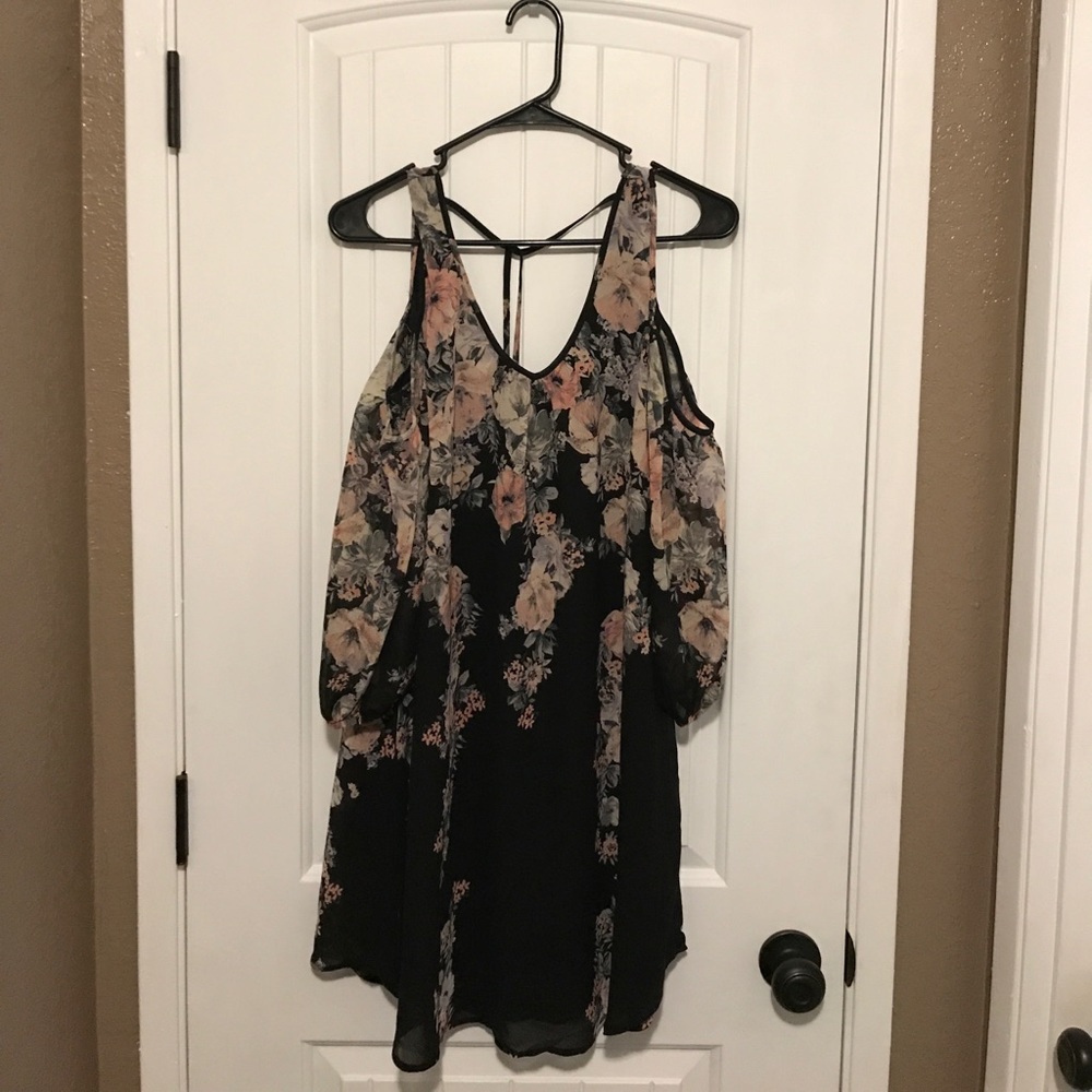 Brand new size medium dress