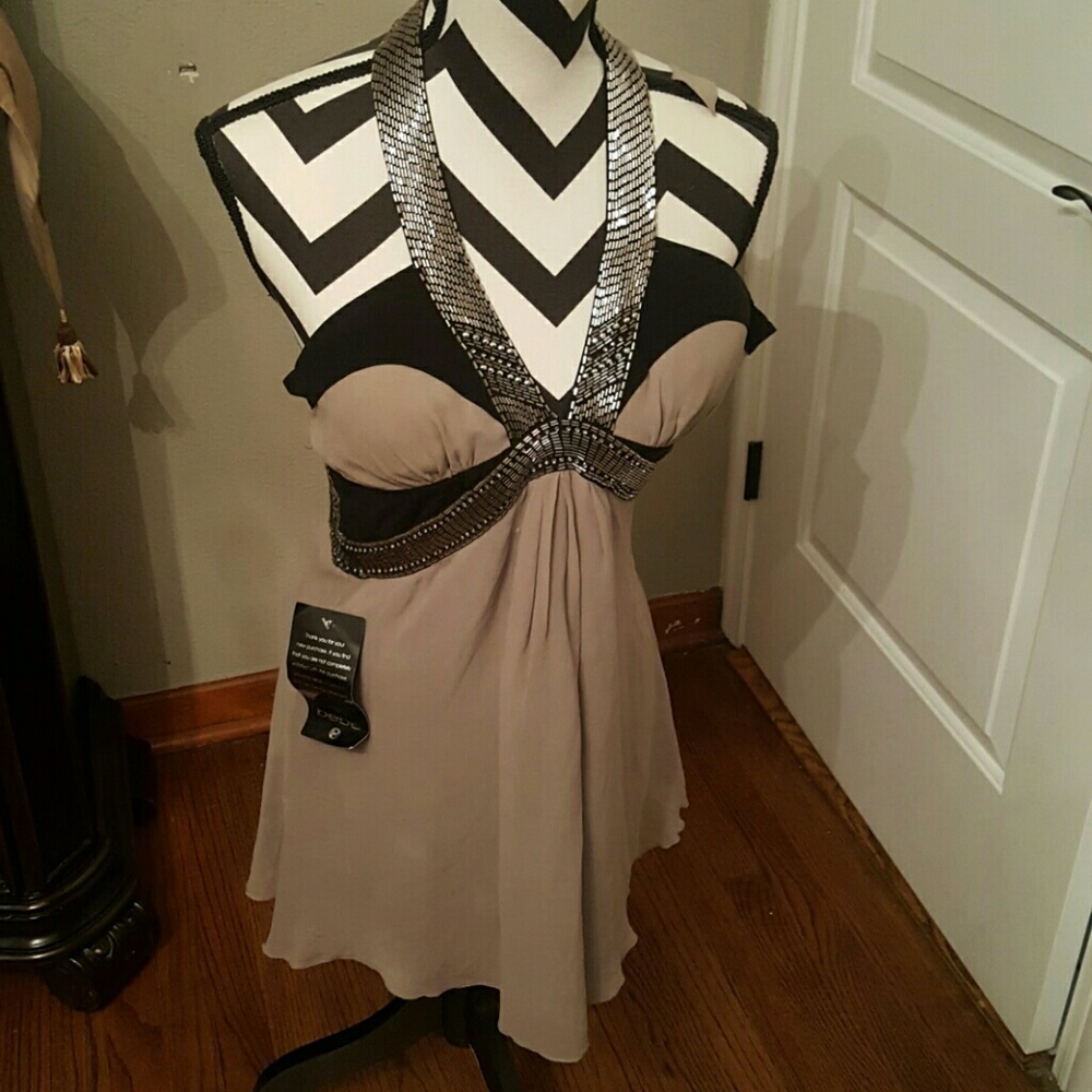 🌹FINAL SALE🌹 BEBE dress NWT