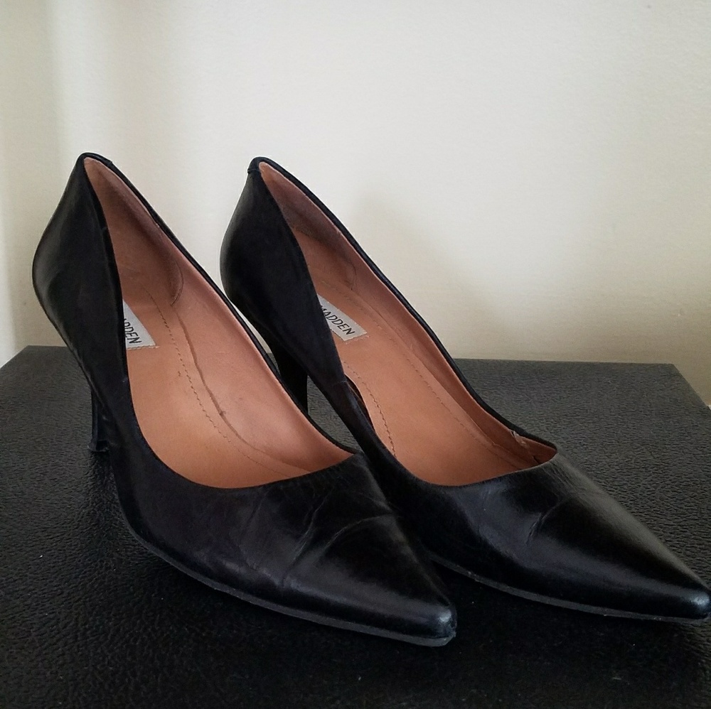 Steve Madden Leather Pumps