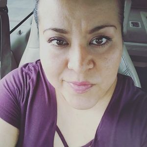 Meet your Posher, Nora