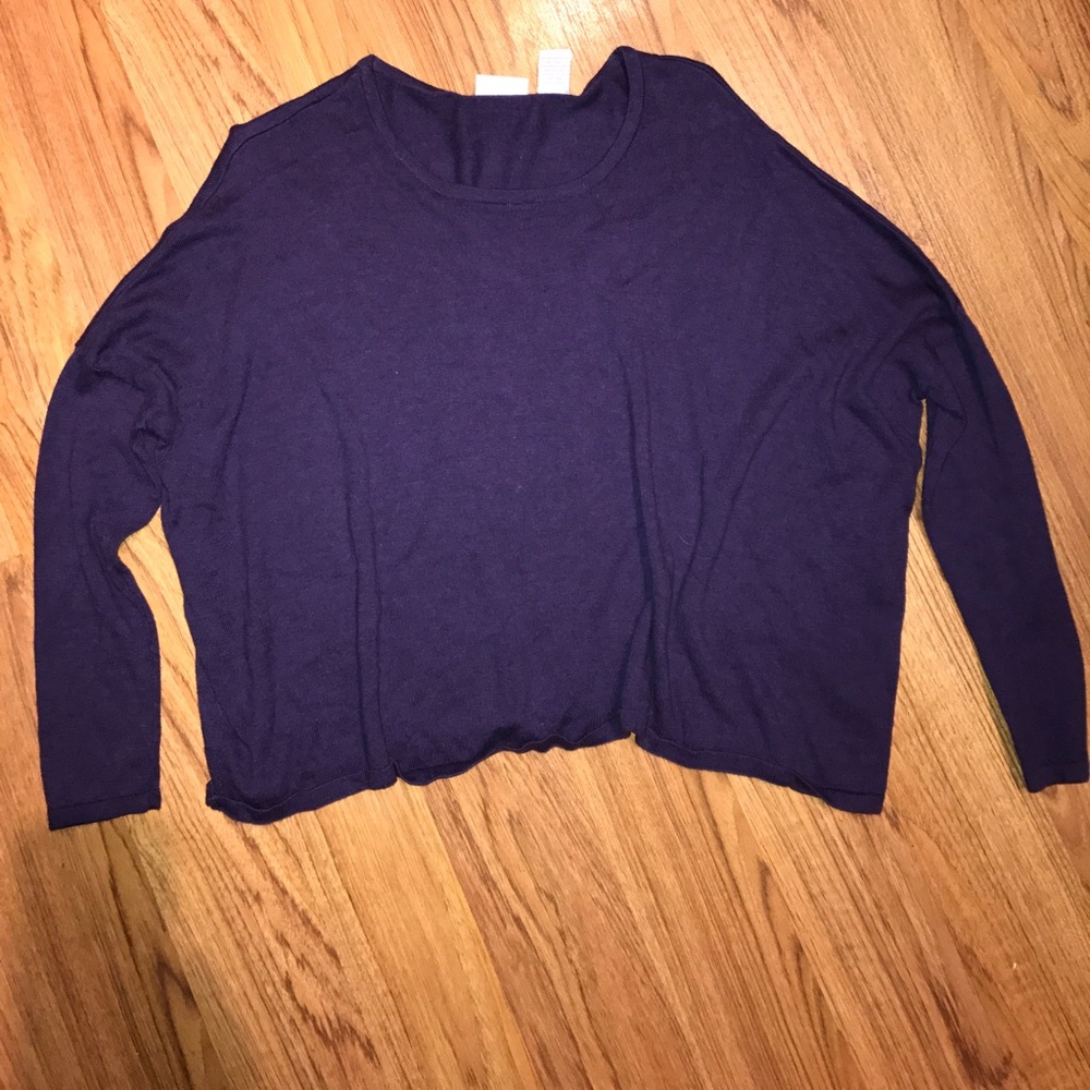 cropped 3/4 sleeve top