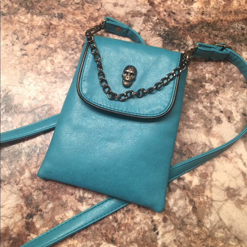 Tiny skull crossbody / shoulder bag