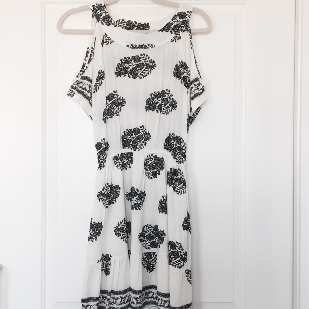 NWOT Cutout-Shoulder Gathered-Waist Printed Dress