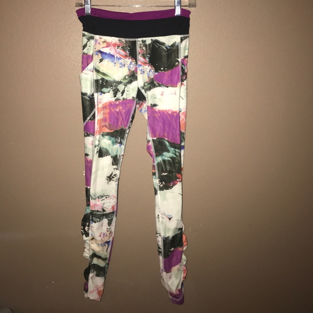 Lululemon exercise leggings