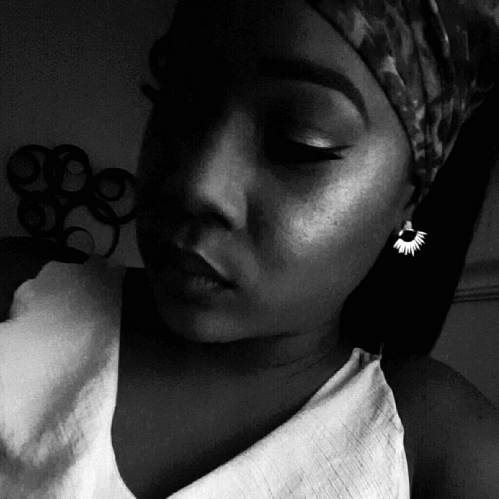 Meet your Posher, Khadija