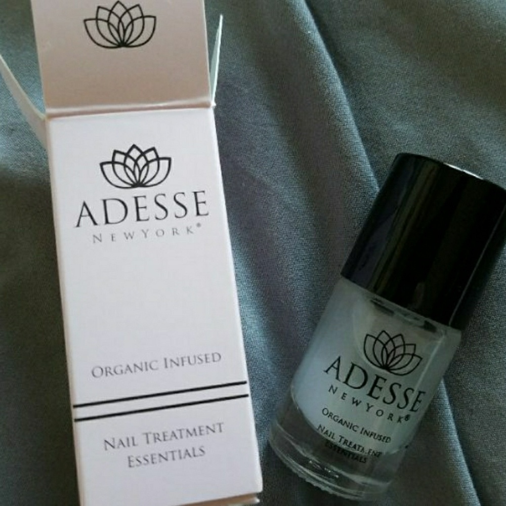 Adesse nail treatment
