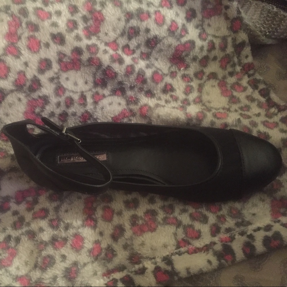 BCBG flats