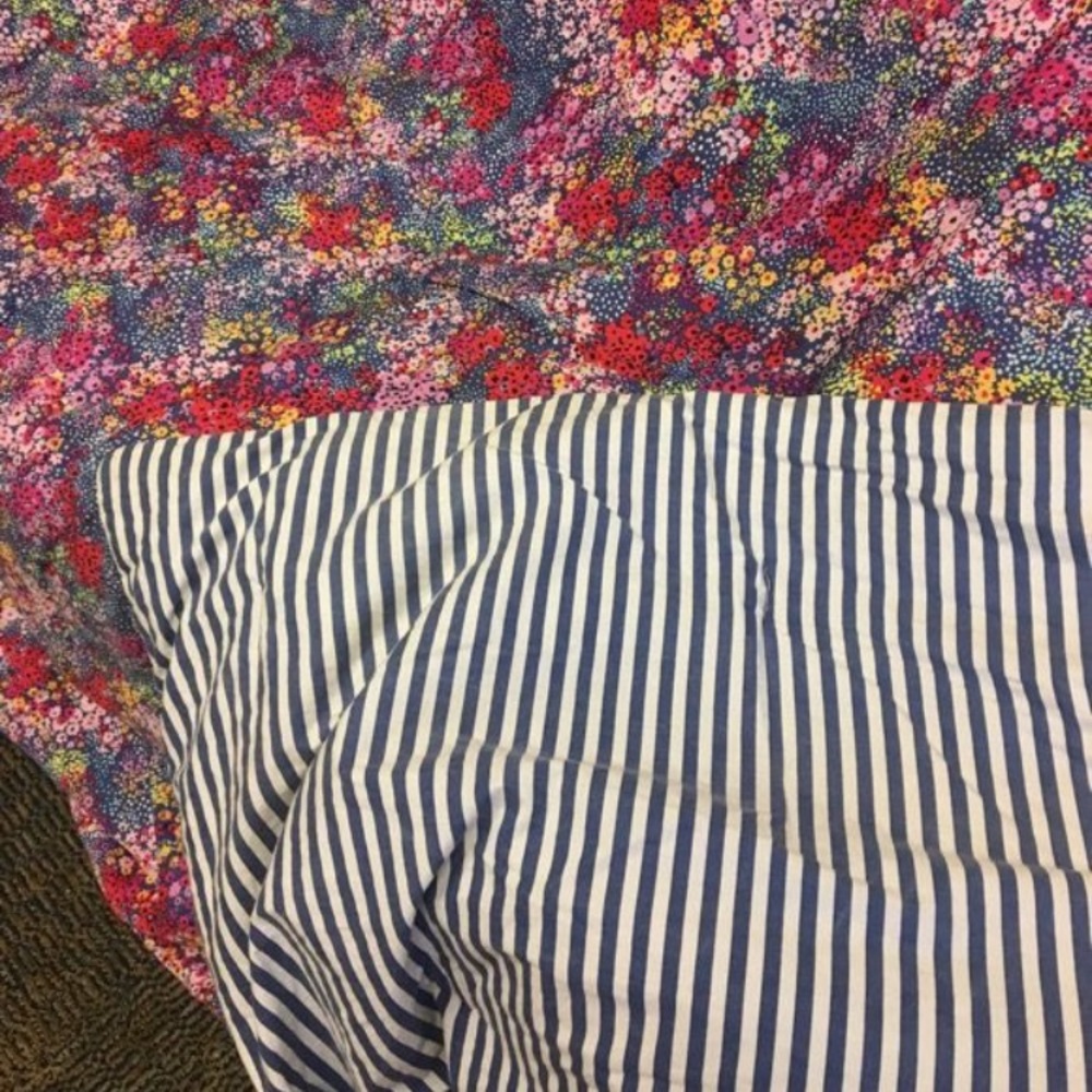 Queen bedding
