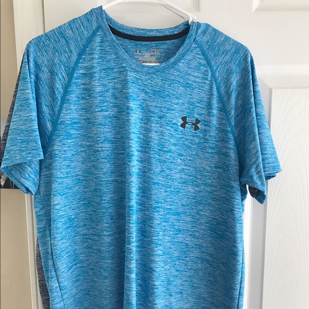 ‼️SOLD‼️Unisex Under Amour shirts