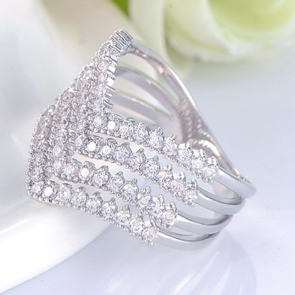 Layered Chevron Ring - Picture 8 of 8