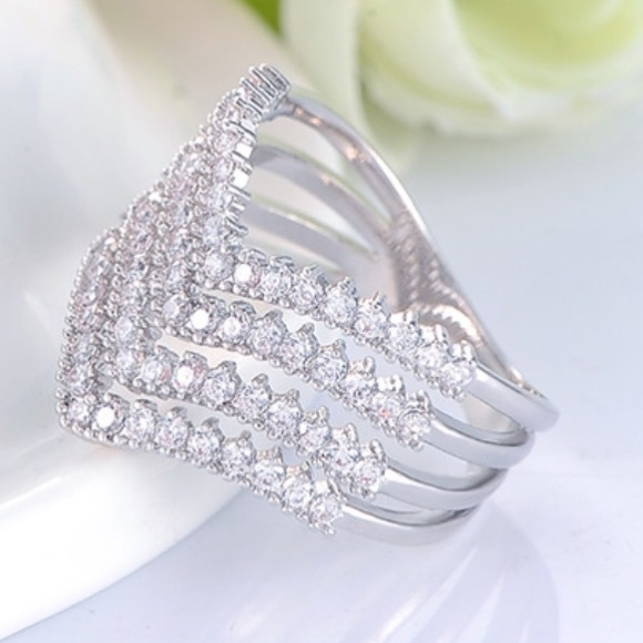 Layered Chevron Ring - Picture 8 of 8