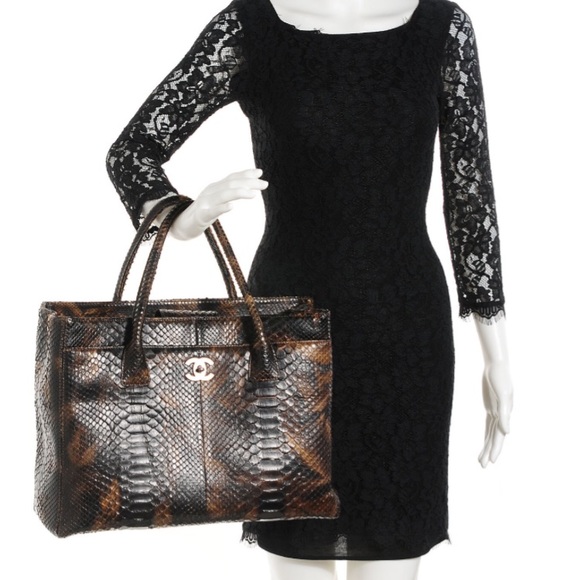 Chanel Python Cerf Tote - Picture 2 of 4