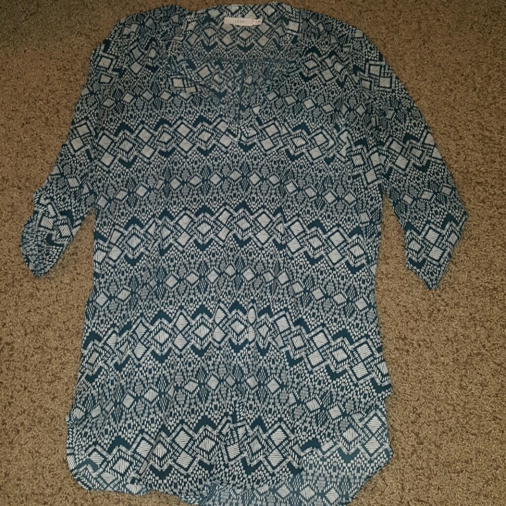 Lush flowy blue and white patterned tunic