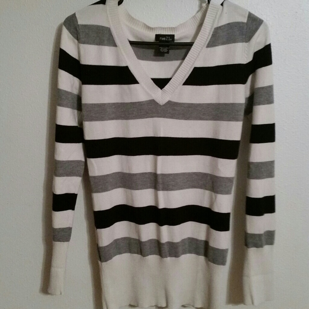 Rue 21 striped sweater black grey white - Picture 1 of 3