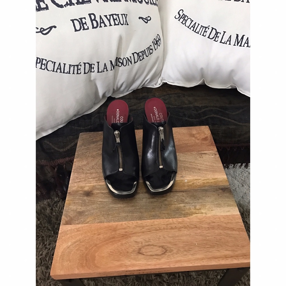 Vintage Donald pliner heels