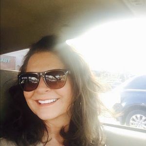 Meet your Posher, Susan v.