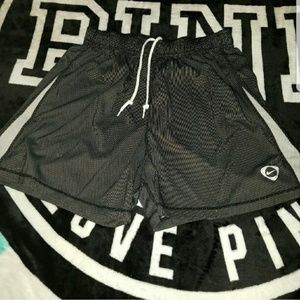 (S) Nike reversible shorts