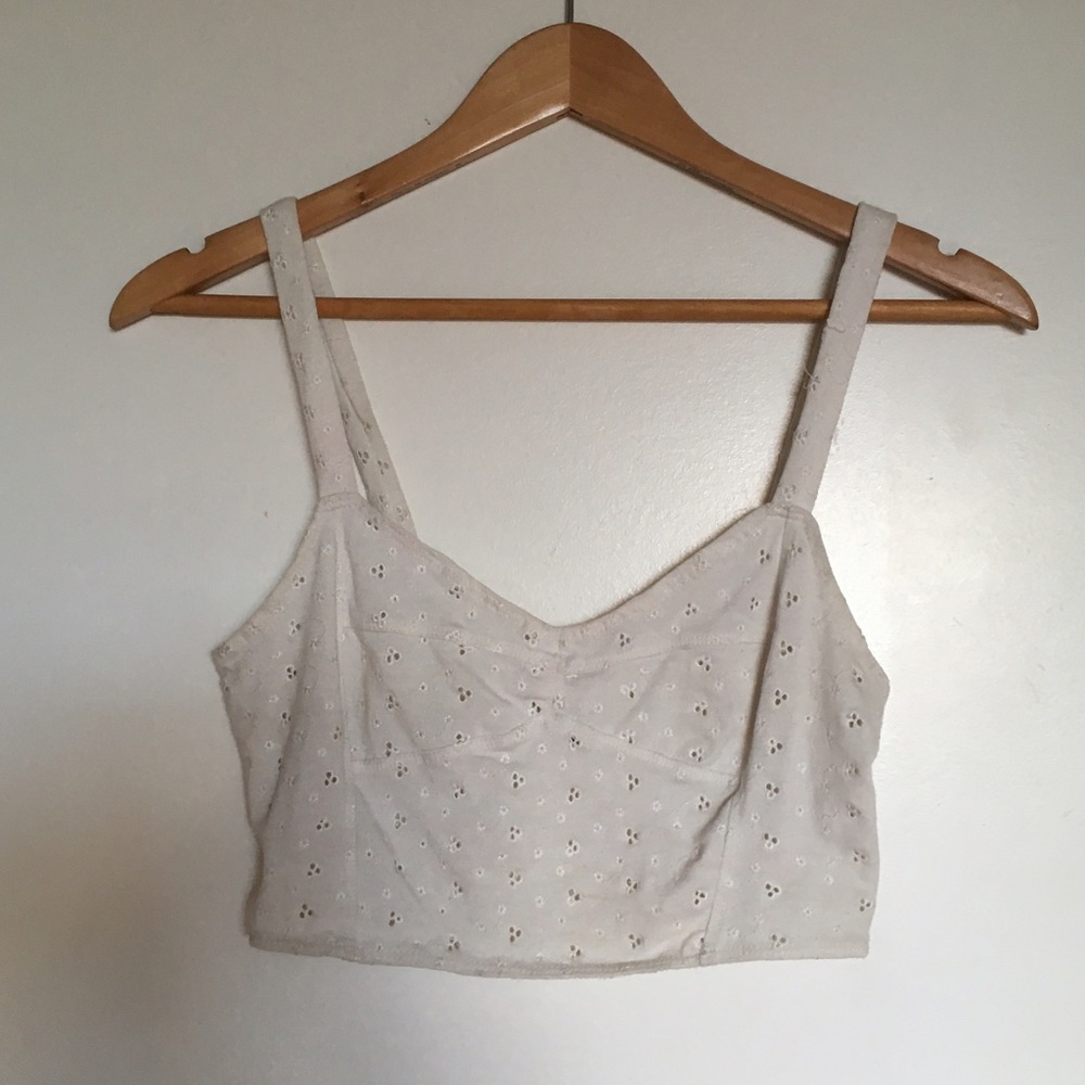 Eyelet tank