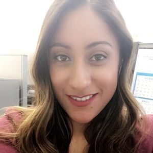 Meet your Posher, Cynthia