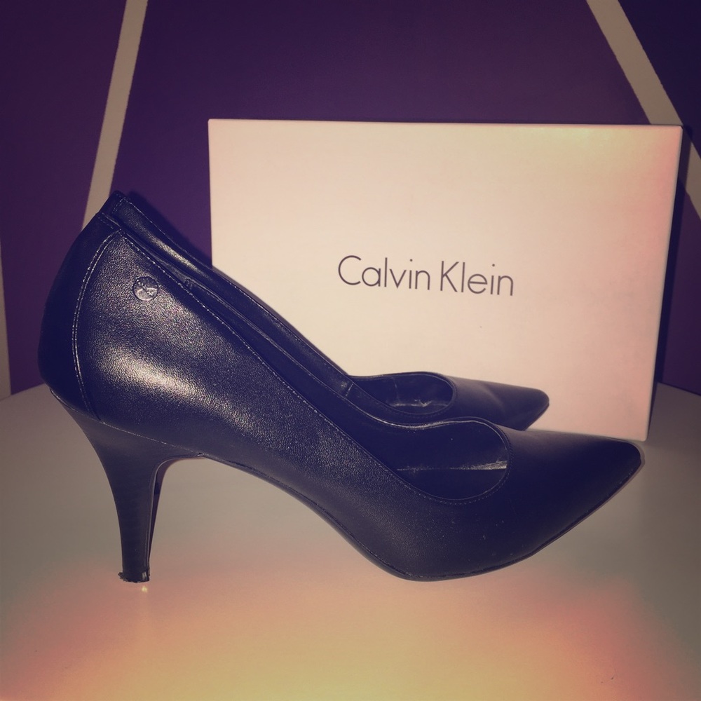 Calvin Klein Black Comfortable Pumps