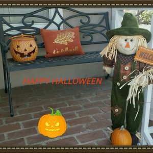 Meet your Posher, Celina