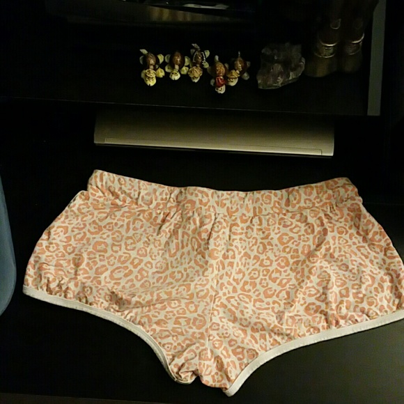 Short - Picture 2 of 3