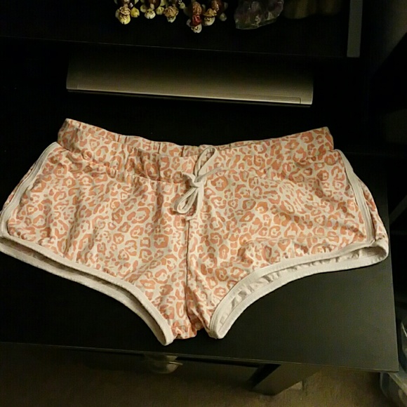 Short - Picture 3 of 3