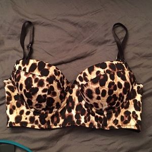 Bebe bra top Xs Leopard cheetah print