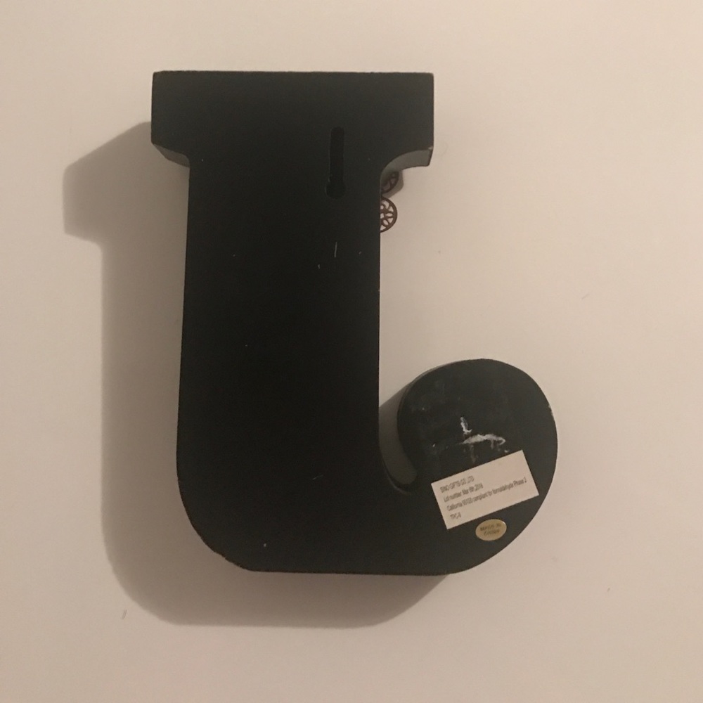 Letter "J" wall decor - Picture 2 of 3